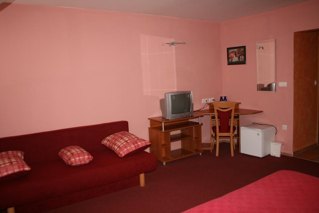 Guest House Klub Kovac Naklo Zimmer foto